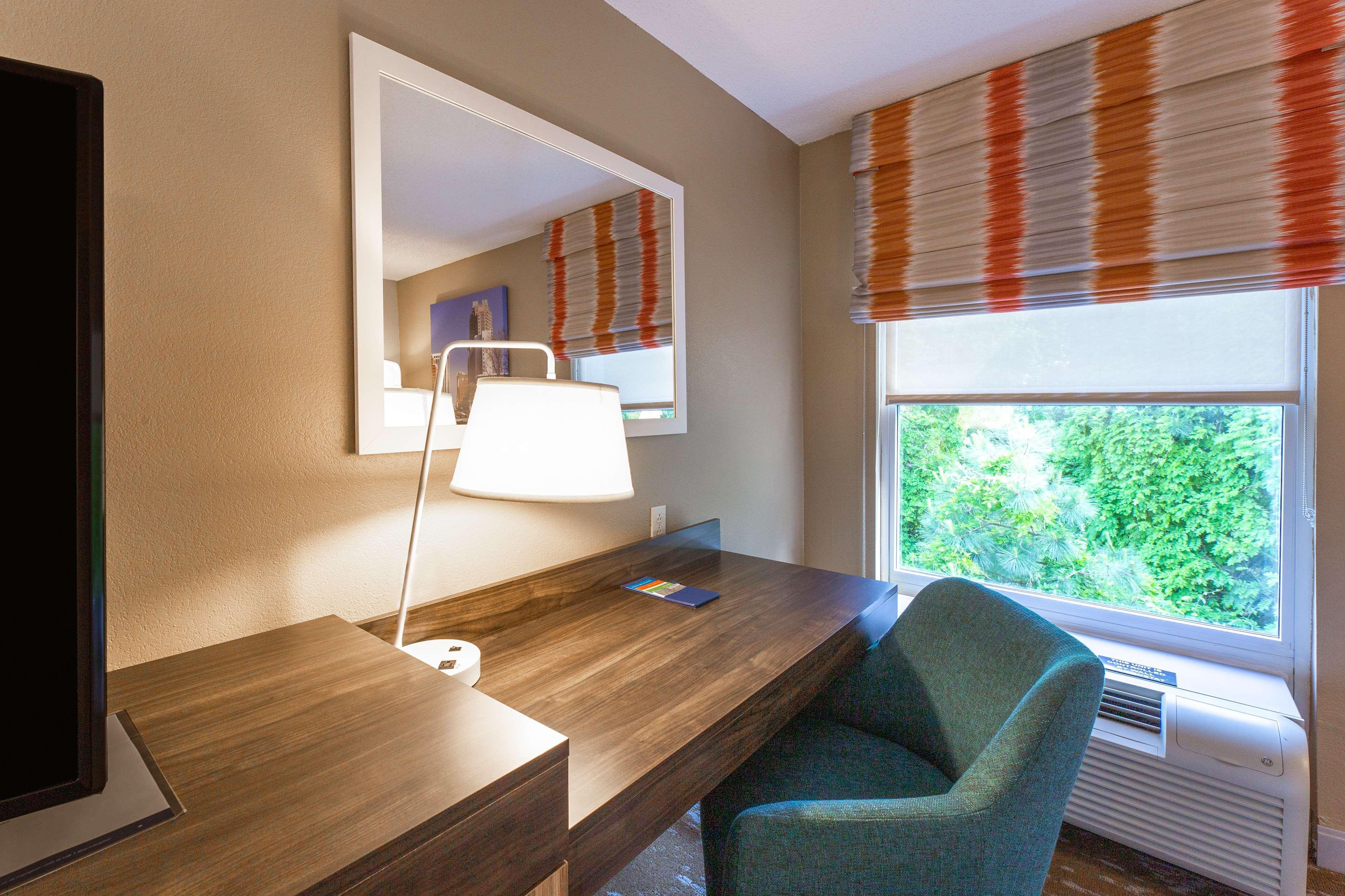 Hampton Inn & Suites Raleigh Cary Lenovo Center Eksteriør bilde
