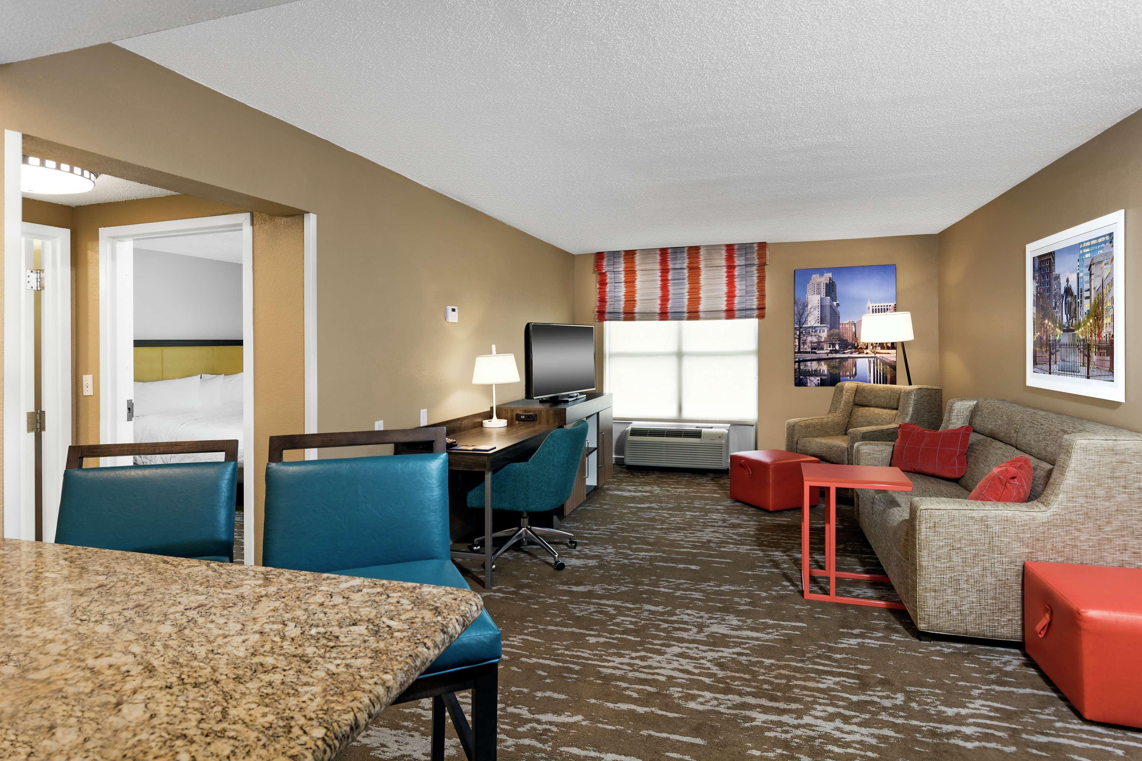 Hampton Inn & Suites Raleigh Cary Lenovo Center Eksteriør bilde