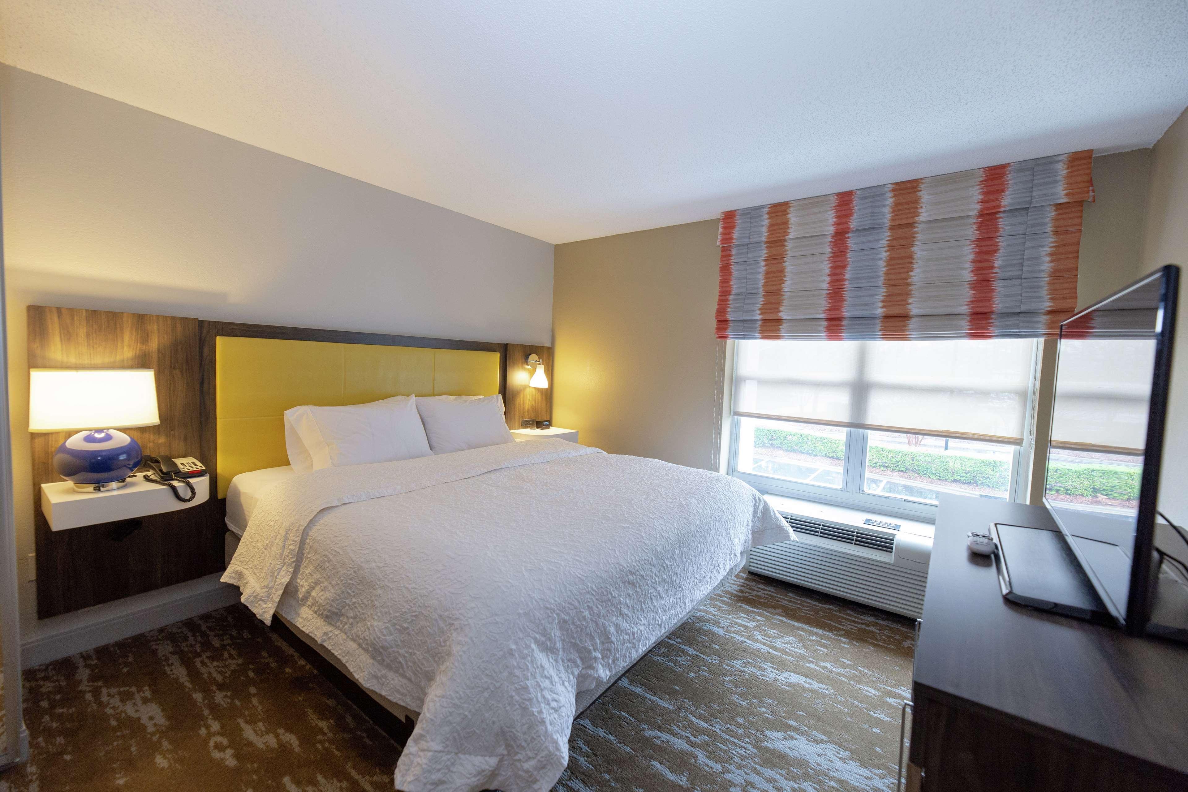Hampton Inn & Suites Raleigh Cary Lenovo Center Eksteriør bilde