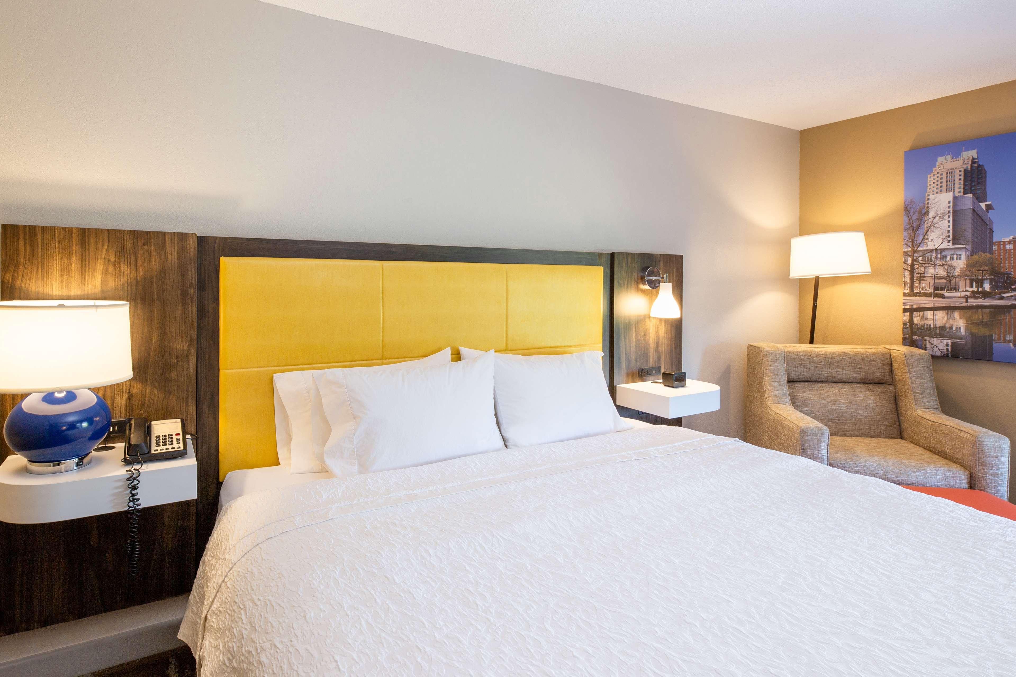 Hampton Inn & Suites Raleigh Cary Lenovo Center Eksteriør bilde