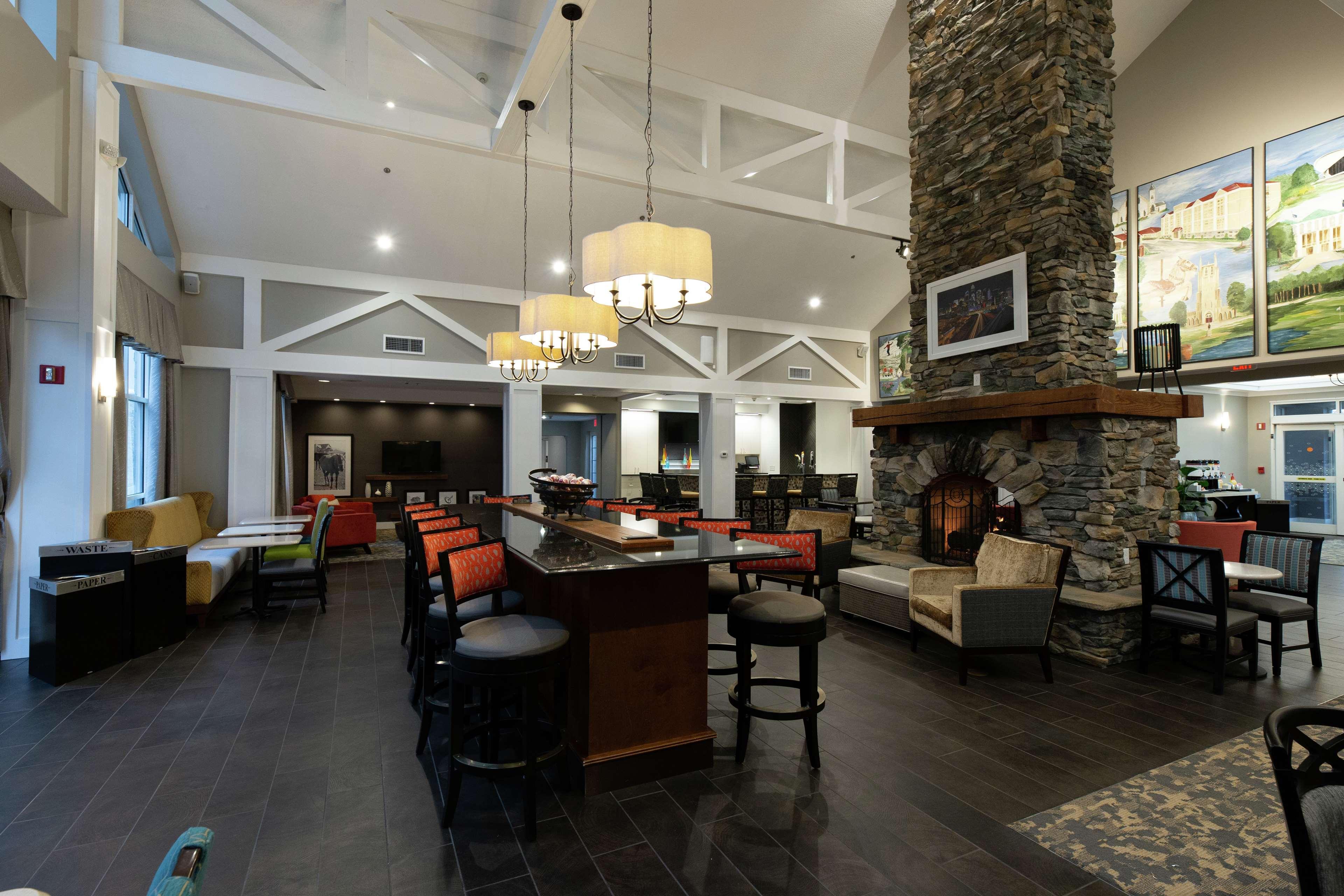 Hampton Inn & Suites Raleigh Cary Lenovo Center Eksteriør bilde