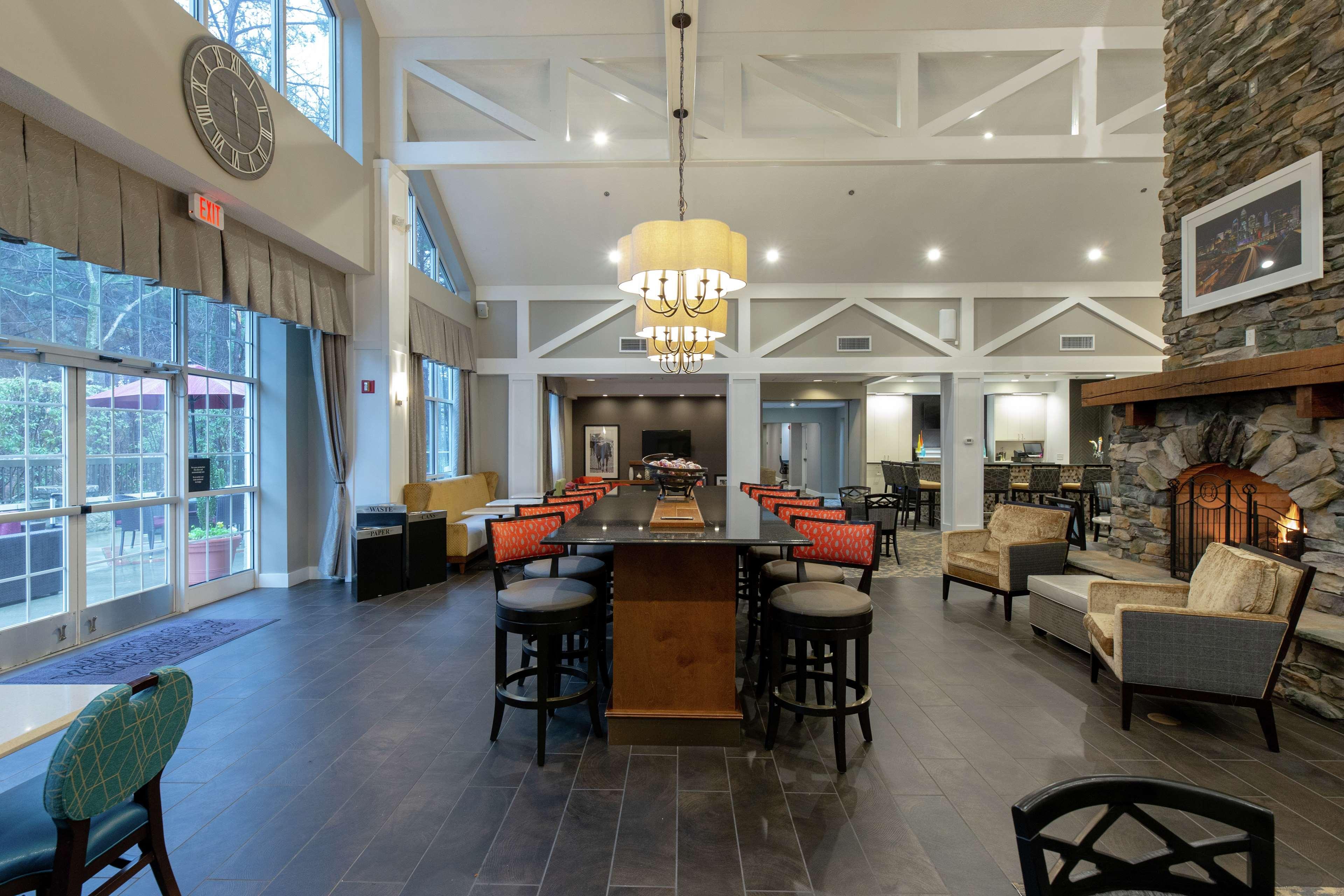 Hampton Inn & Suites Raleigh Cary Lenovo Center Eksteriør bilde