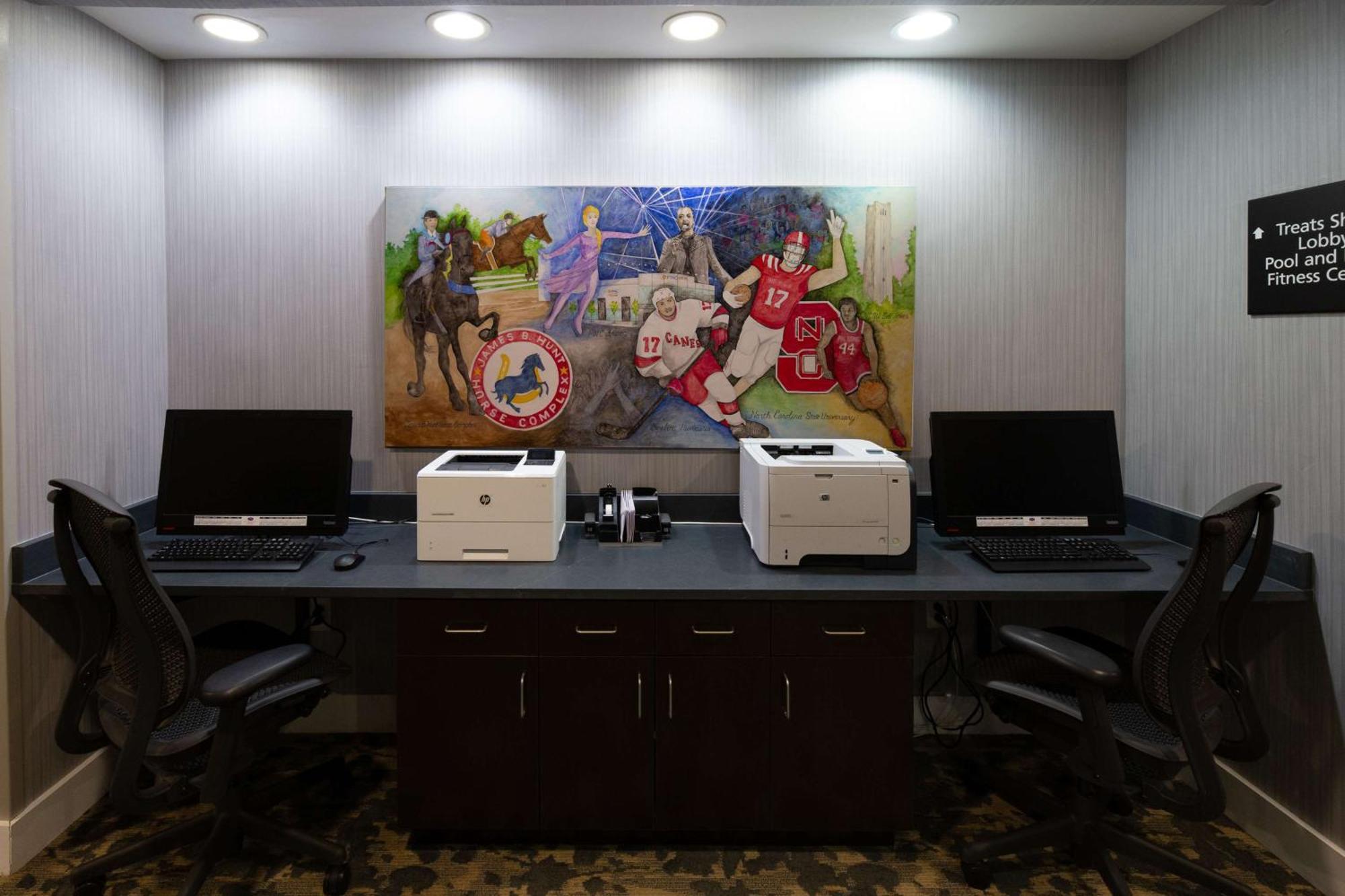 Hampton Inn & Suites Raleigh Cary Lenovo Center Eksteriør bilde