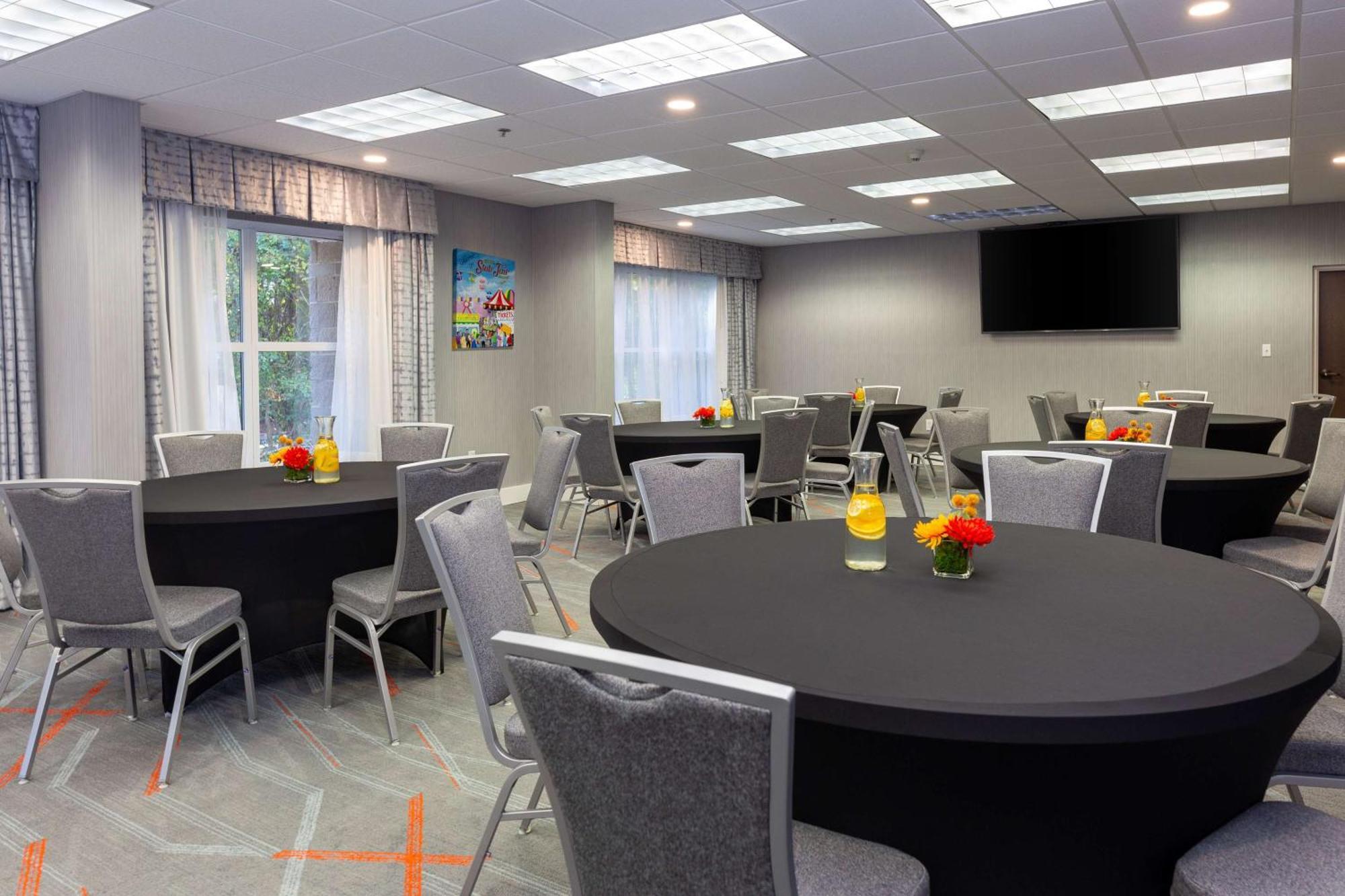 Hampton Inn & Suites Raleigh Cary Lenovo Center Eksteriør bilde