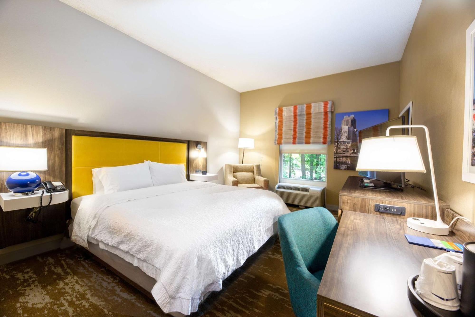 Hampton Inn & Suites Raleigh Cary Lenovo Center Eksteriør bilde